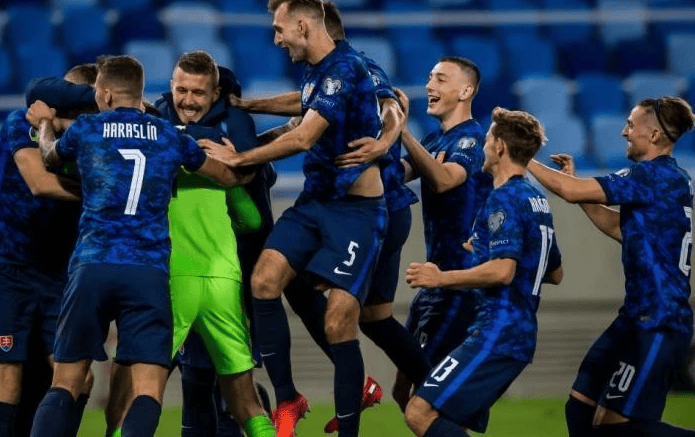 九游体育app-瑞典队战胜斯洛伐克，晋级下一轮