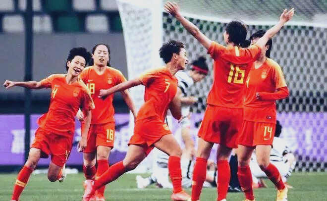 包含韩国女足再次遭遇挫败，无缘进步的词条