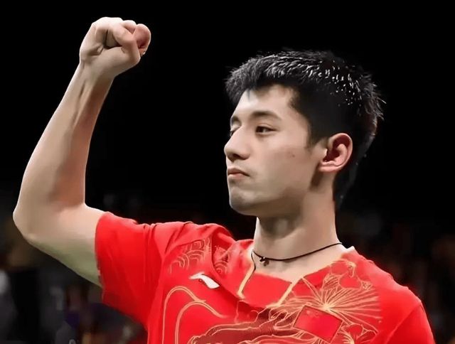 乒乓球名将张继科备战次轮比赛