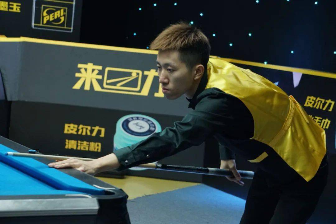 皮尔地斯成功击败强敌，赢得领先