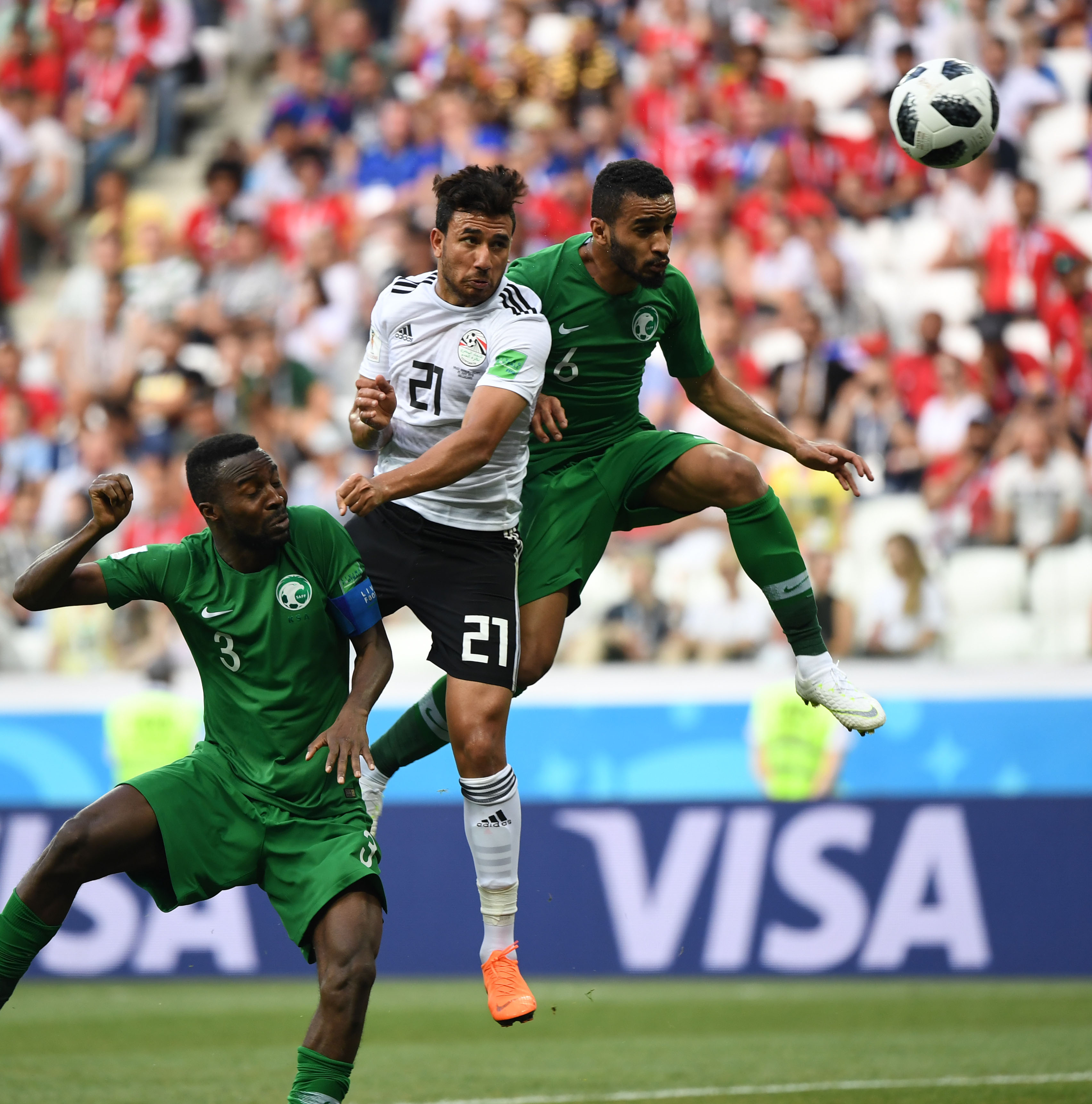 沙特阿拉伯队挑战埃及，胜负悬念