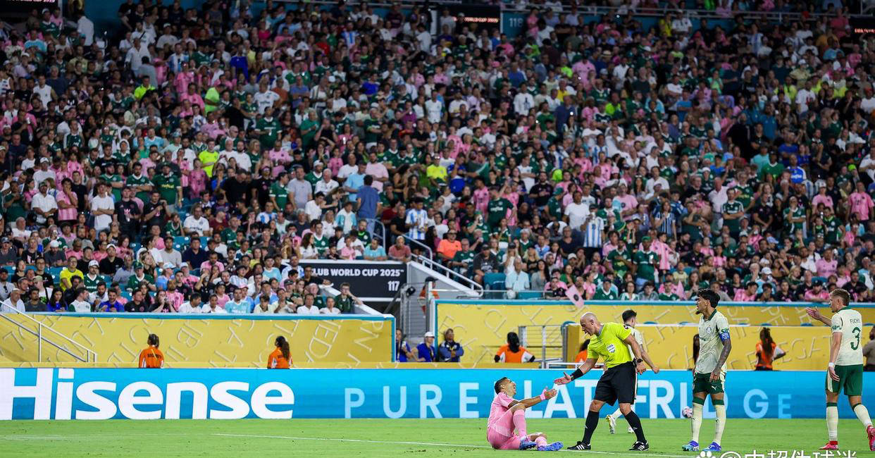 包含西悉尼流浪者赛前发布会：全队信心满满迎战帕尔梅拉斯的词条