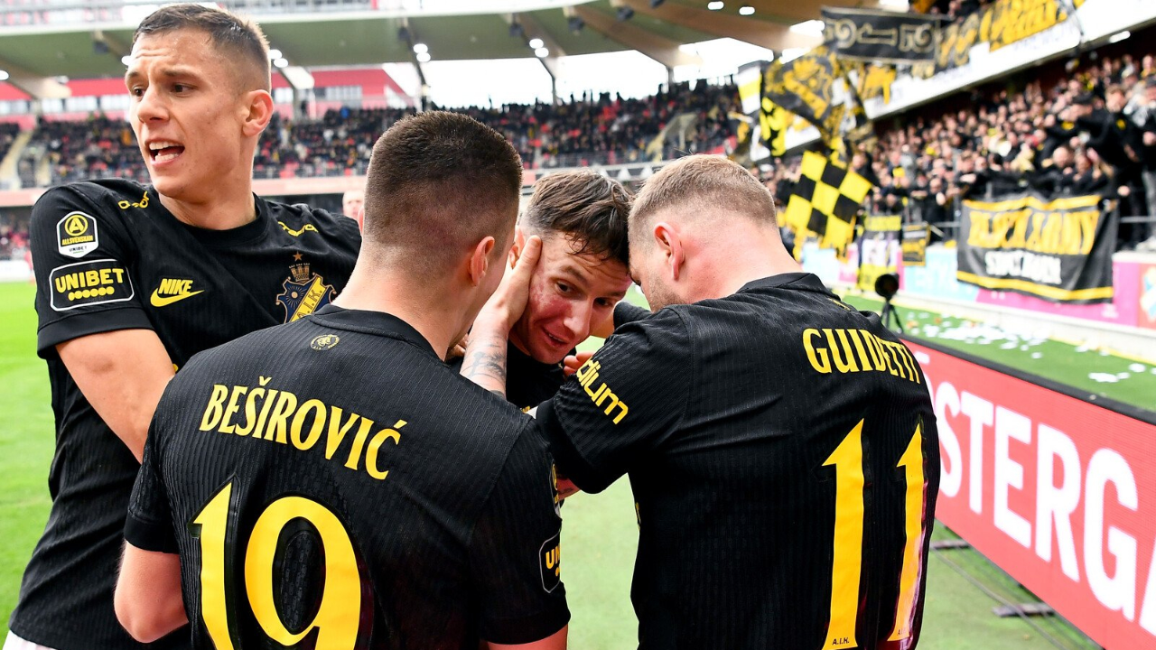 瑞典队在今日的比赛中获得惊人的胜利 瑞典队在今日的比赛中获得惊人的胜利