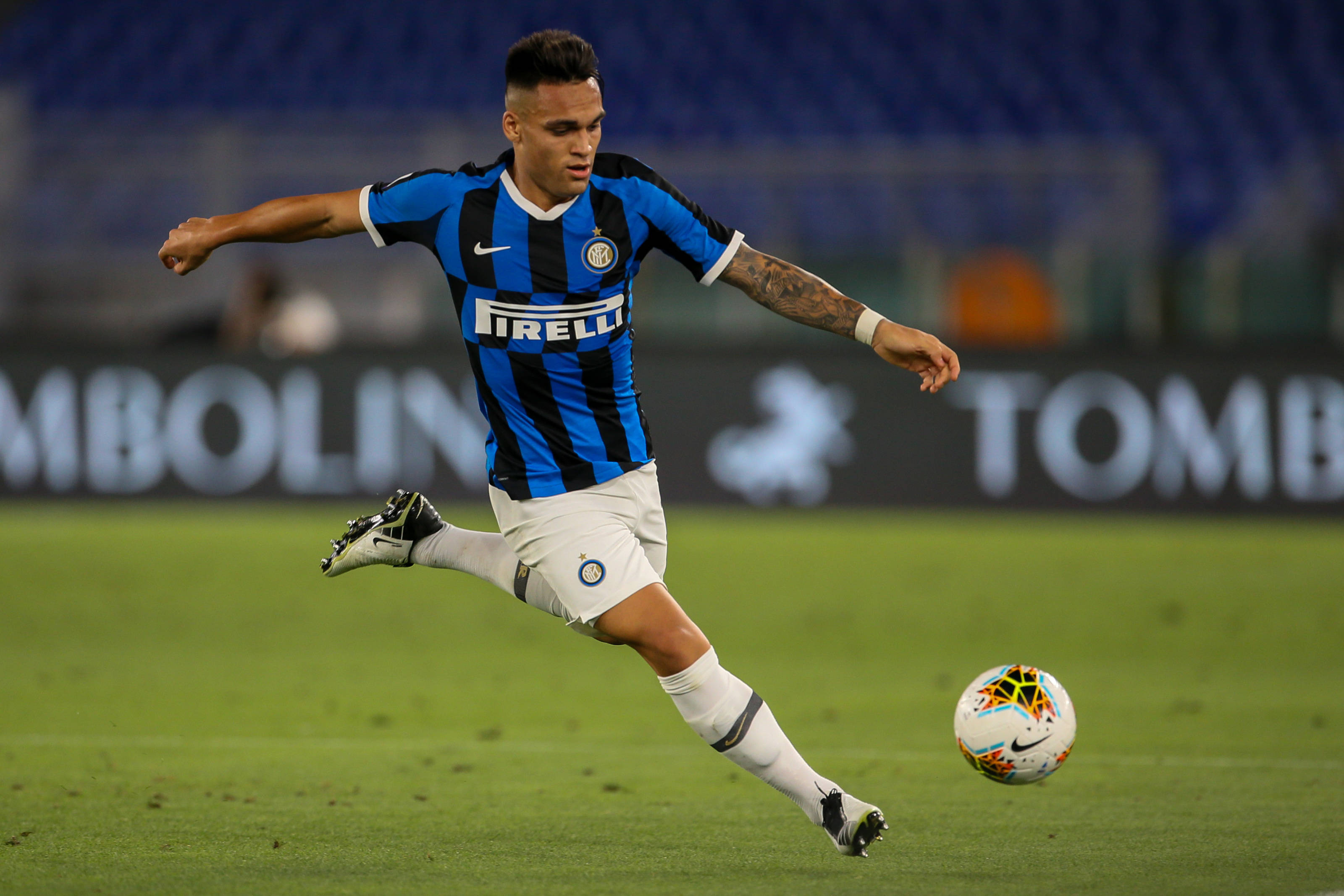 佛罗伦萨在客场挑战AC米兰,期待反弹的简单介绍 佛罗伦萨在客场挑战AC米兰,期待反弹的简单介绍