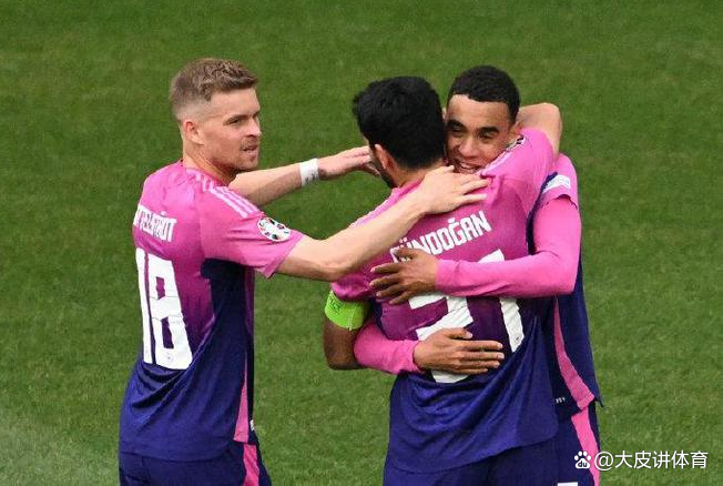 德国队逆转获得世界杯小组出线权