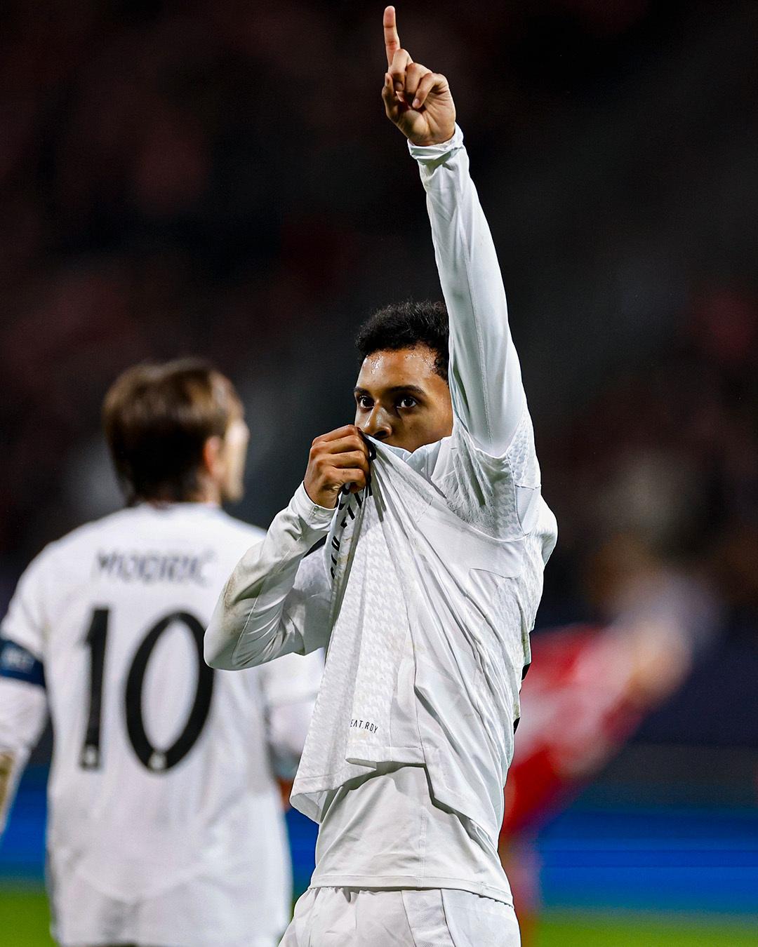 皇马冬季引援稳步进行，士气大增的简单介绍