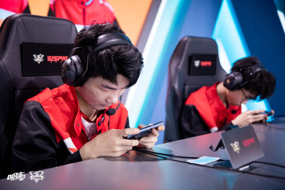 九游体育网页版-关于战绩领先，巅峰对决中的佼佼者的信息