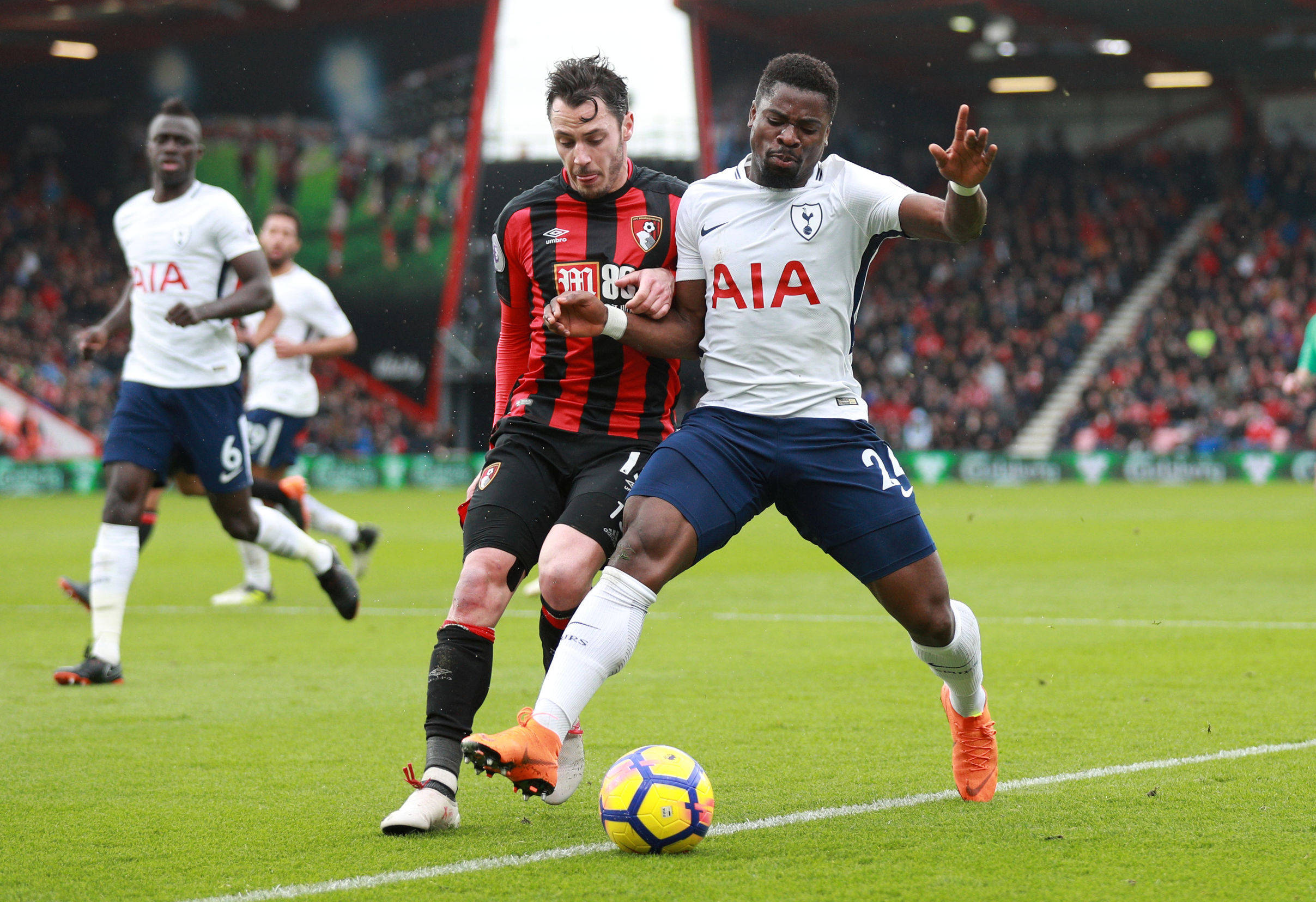 关于伯恩茅斯连败收官，保级形势不容乐观的信息