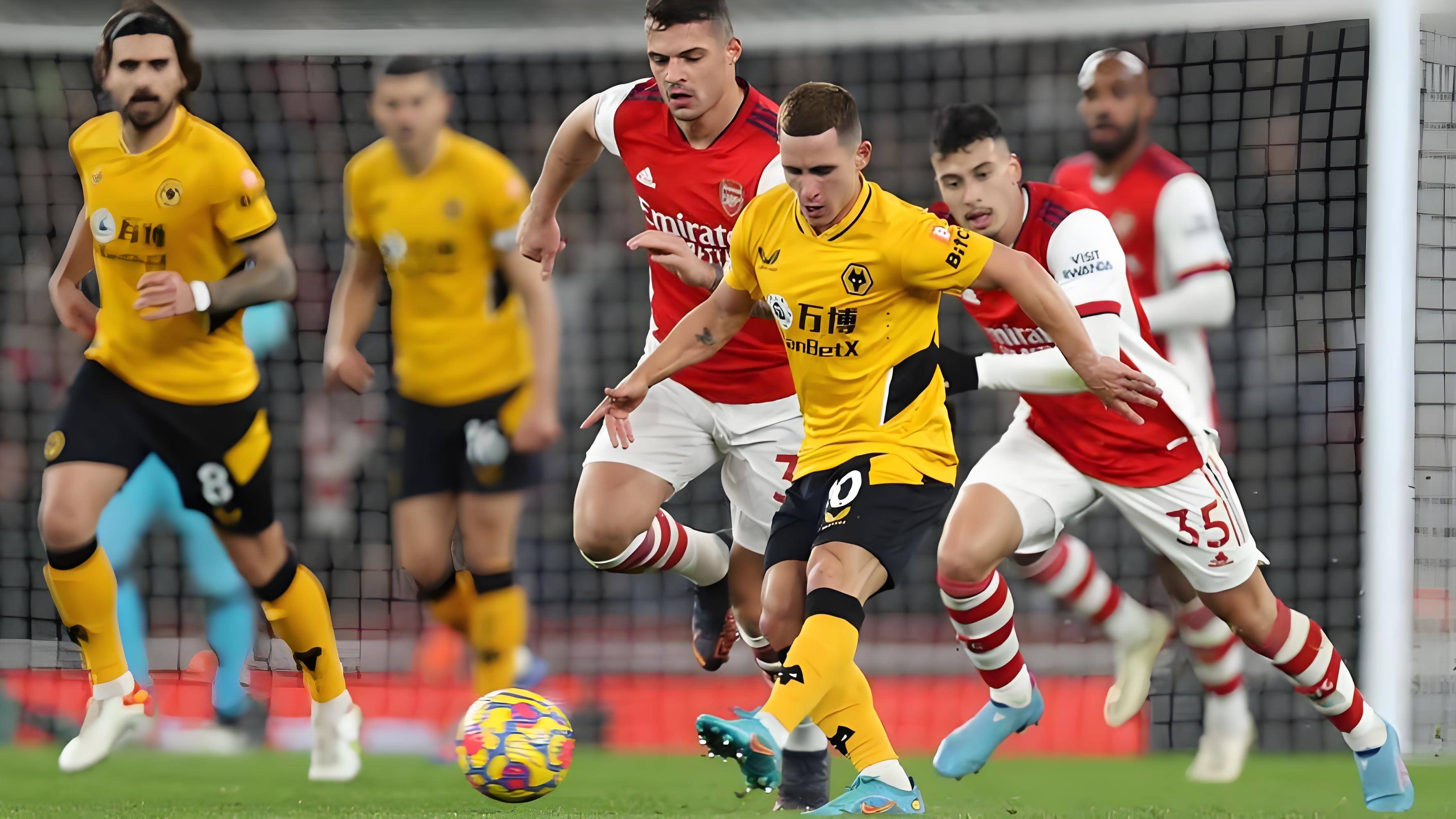 九游体育官方登录入口-狼队施压对手，最终取得胜利