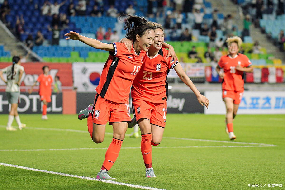 包含勇者赛场：中国女足队斩获胜利殊荣的词条